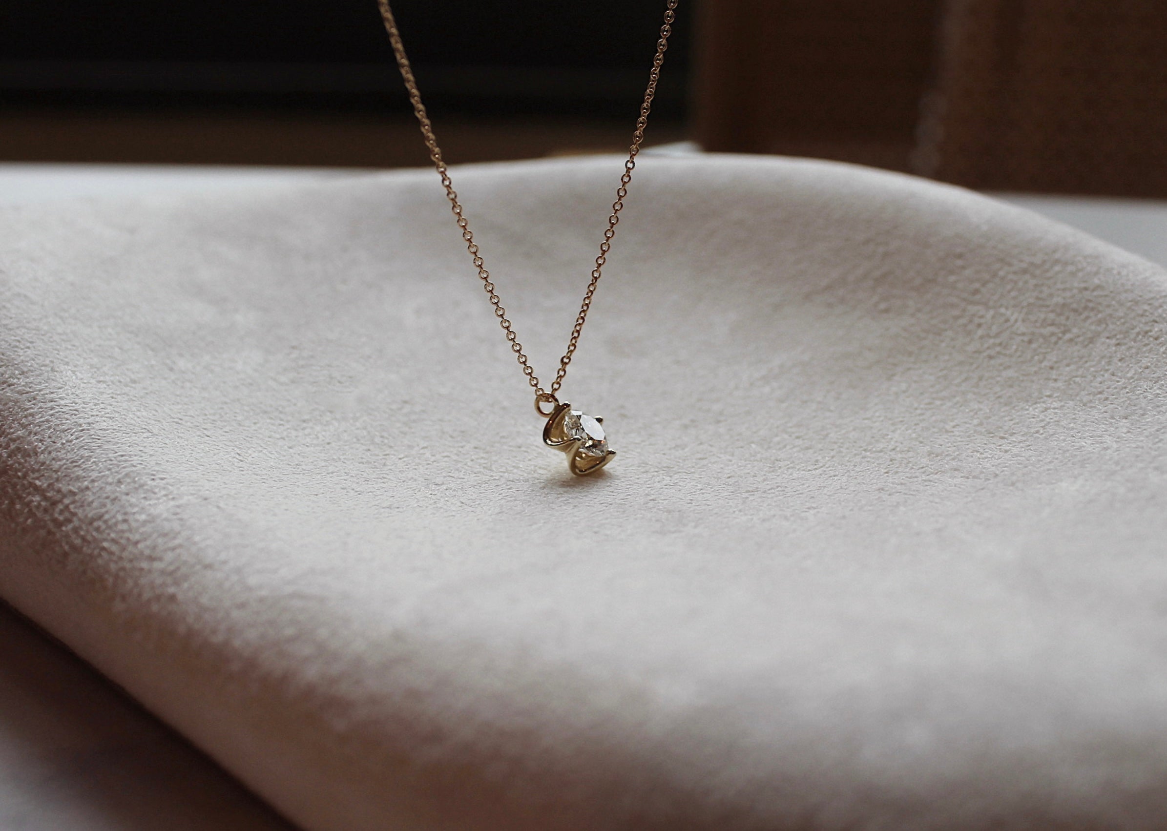 Lune Solitaire Necklace