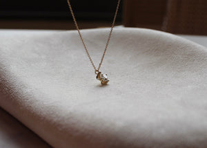 Lune Solitaire Necklace