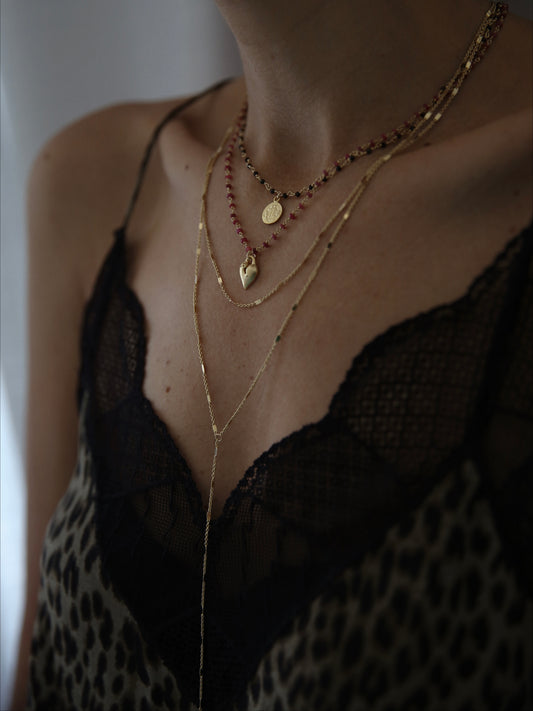 Collar con espinela de capilla pequeña 